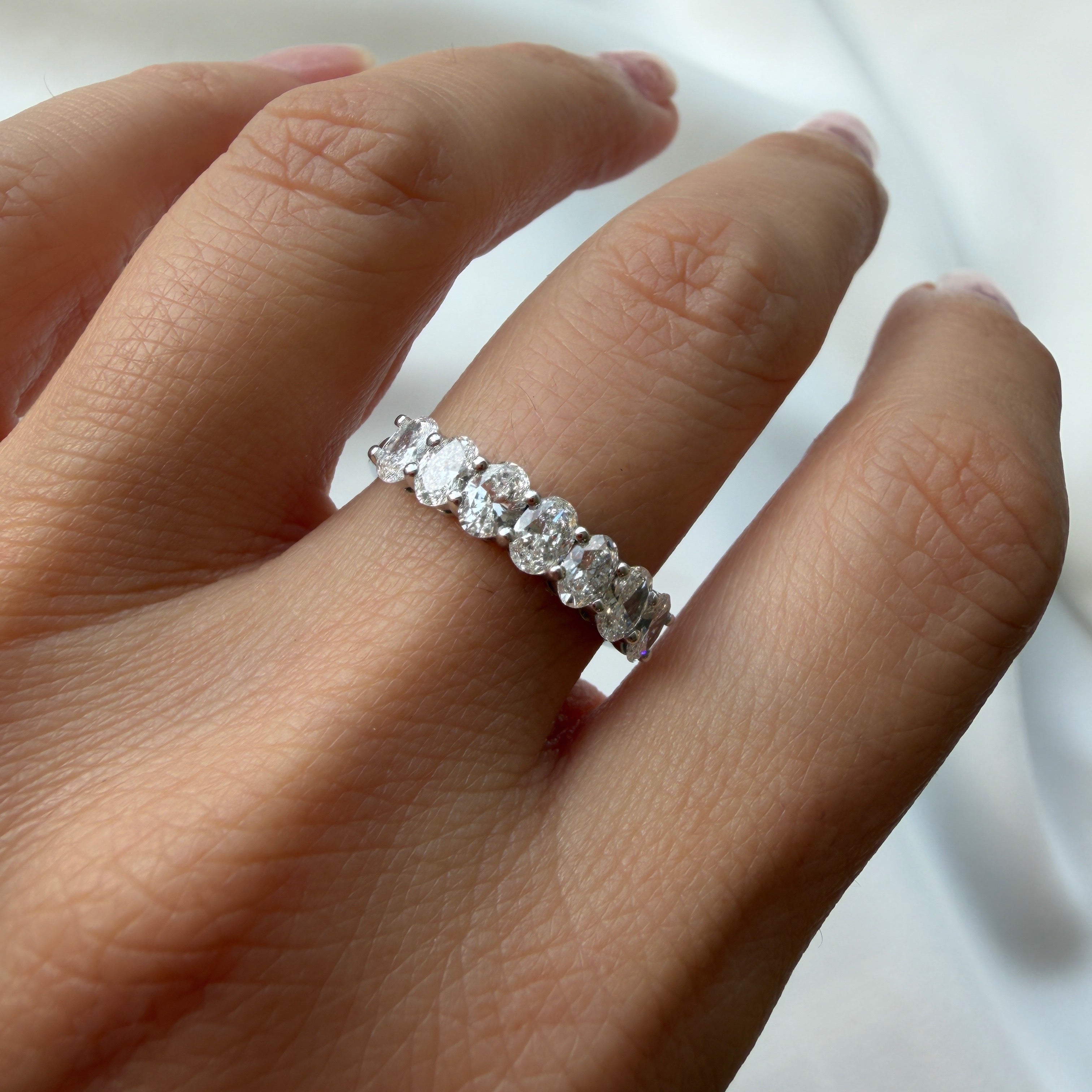 Seven Oval Cut Band | S
