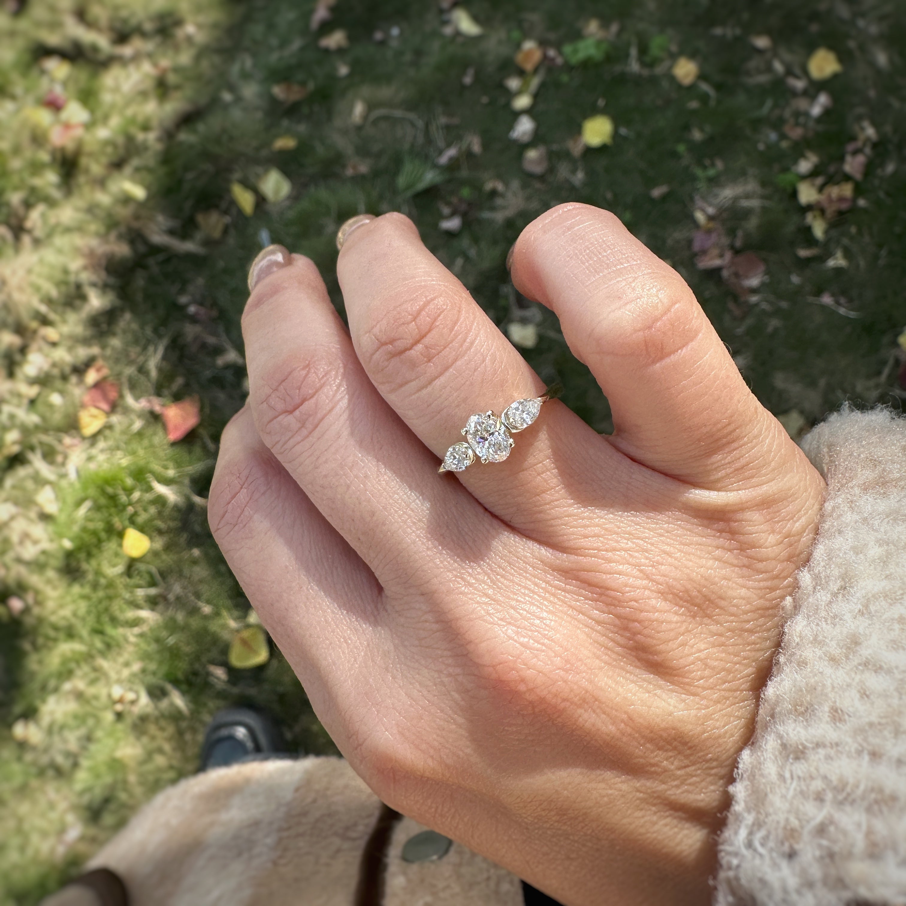 Honeymoon Oval | S