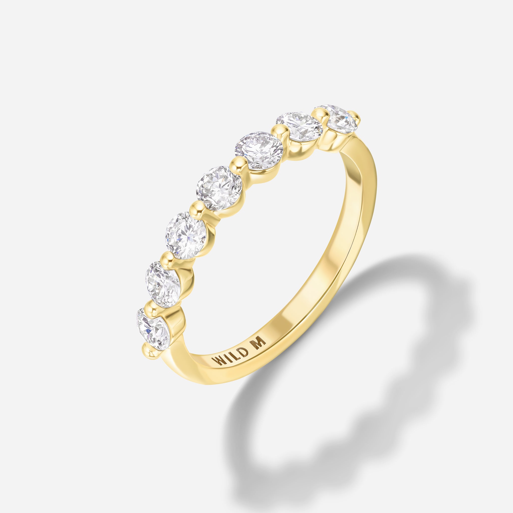 Round Brilliant Kissing Ring